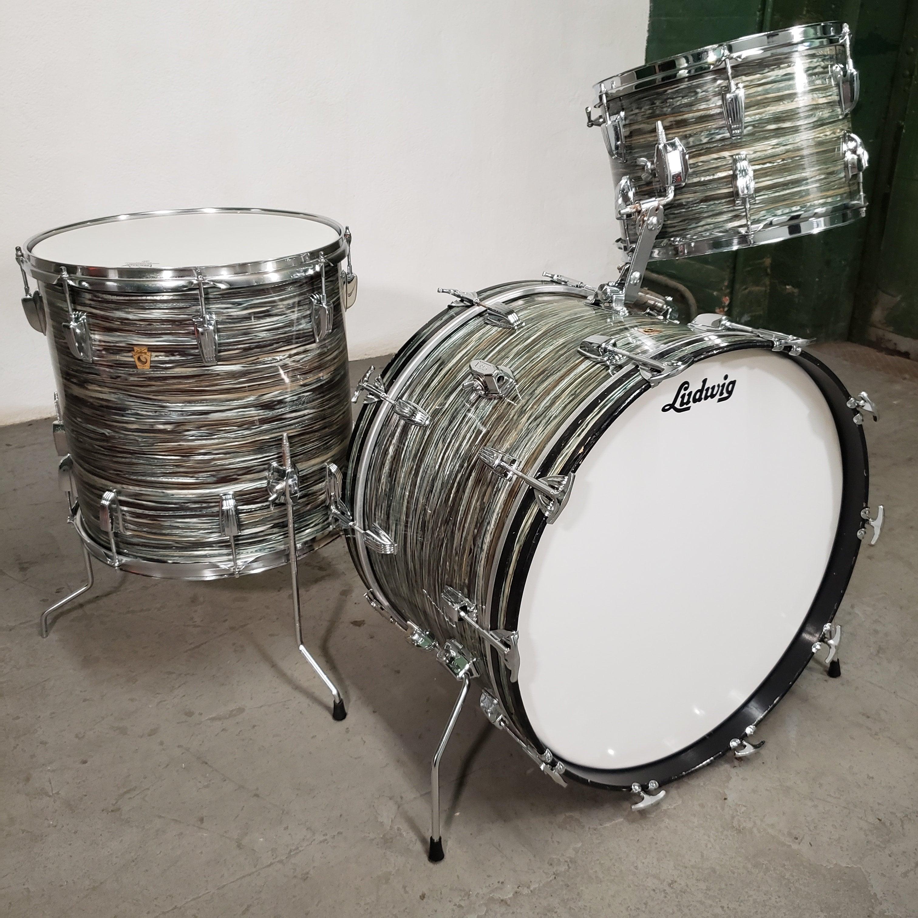 Ludwig 1960'ların Süper Klasik Davul SetiLudwig 1960'ların Süper Klasik Davul Seti  